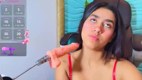 mia montess online show from November 2025 02:17:01 PM