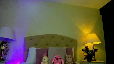 Snapshot of mia_montess chatting on April 2026 12:44:02 PM mia montess online show from April 2026 12:44:02 PM