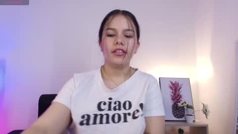 Snapshot of mia_moralez chatting on March 2025 07:16:02 PM MIA online show from March 2025 07:16:02 PM
