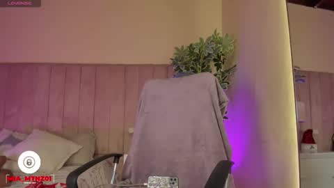 mia_mtnz02 online show from December 2025 02:27:01 AM