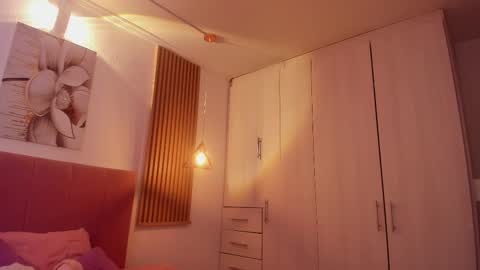 Mia Nevaeh - follow me online show from September 2025 08:42:02 PM