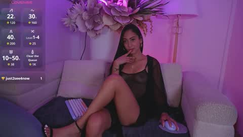 Mia online show from March 2026 07:31:01 PM