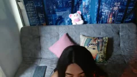 Mia  online show from June 2026 03:58:02 PM