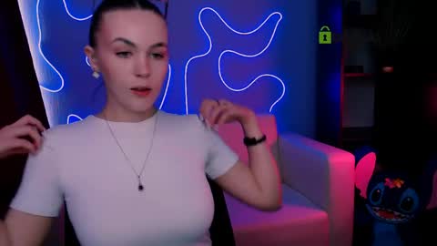 mia online show from April 2026 09:16:01 AM