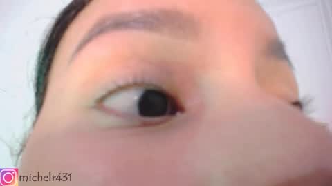 mia reys online show from September 2025 12:42:01 PM