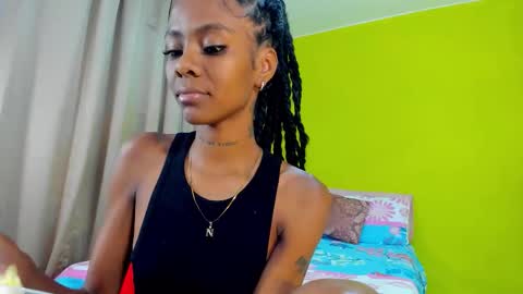 Snapshot of mia_rissi chatting on October 2025 07:14:02 PM Mia online show from October 2025 07:14:02 PM