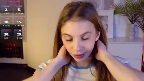 Mia online show from November 2025 06:13:01 AM