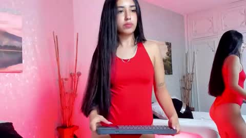 Snapshot of mia_sloane chatting on October 2025 04:10:02 AM mia_sloane online show from October 2025 04:10:02 AM