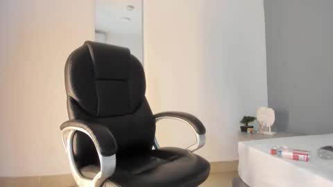 mia_smith_x online show from March 2025 10:58:01 PM