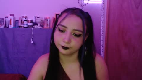 Snapshot of mia_smithl chatting on February 2025 06:26:02 AM mia_smithl online show from February 2025 06:26:02 AM