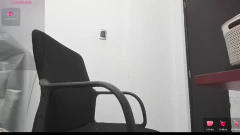 mia soman online show from November 2025 11:26:01 PM