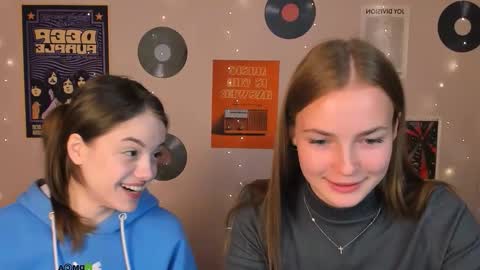 mia_starrr_ online show from November 2025 09:43:01 AM