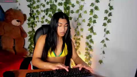 Mia online show from June 2026 09:41:01 PM