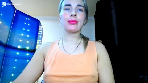Snapshot of mia_sunnyy chatting on January 2025 08:30:02 PM Mia. online show from January 2025 08:30:02 PM