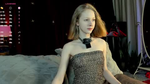 Mia online show from January 2025 09:09:01 PM