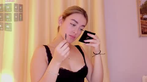 Mia White  online show from January 2026 12:53:02 PM