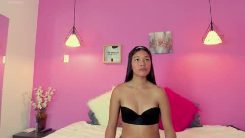 Mia Coleman online show from November 2025 03:46:02 PM