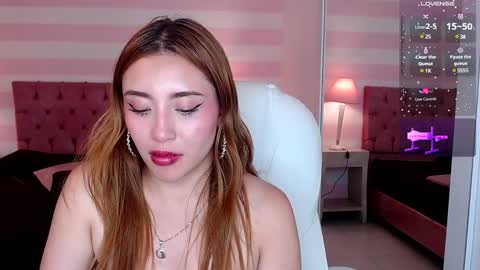 Mia online show from January 2025 06:14:02 PM