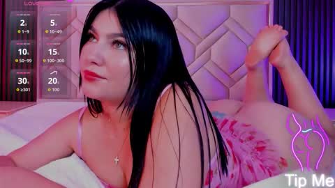 Snapshot of miaafarrel chatting on September 2025 07:05:01 PM Miaa Farrel online show from September 2025 07:05:01 PM