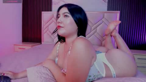 Snapshot of miaafarrel chatting on October 2025 07:11:02 PM Miaa Farrel online show from October 2025 07:11:02 PM