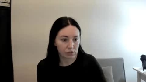 Mia online show from March 2026 05:29:02 PM