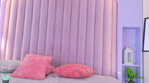 miaanderson__ online show from April 2026 11:59:01 AM