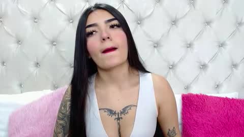 Alexandra online show from September 2025 11:43:02 AM