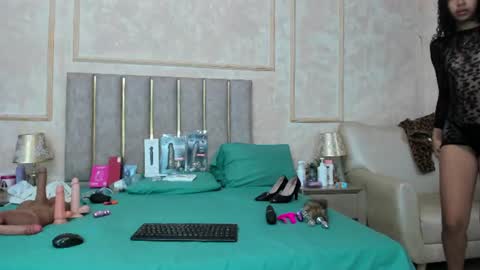 Snapshot of miaasummer chatting on July 2026 11:36:02 AM Miaasummer online show from July 2026 11:36:02 AM