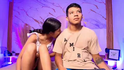 MiaayHero online show from April 2026 07:52:02 PM