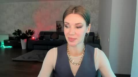 Mia online show from June 2026 04:25:01 AM