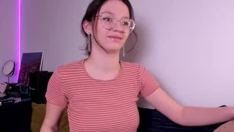 mia online show from February 2026 09:03:02 PM