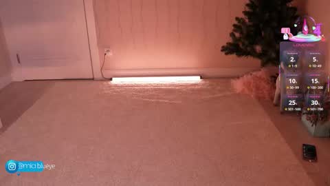 Snapshot of miablueye chatting on February 2026 03:10:02 PM miablueye online show from February 2026 03:10:02 PM