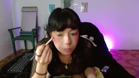 Mia david      online show from March 2026 08:01:01 PM