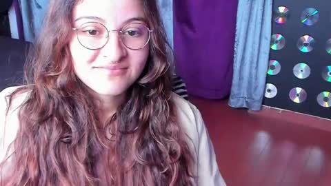 Snapshot of miadimota chatting on May 2026 04:24:02 PM Mia online show from May 2026 04:24:02 PM