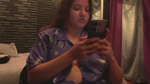 Snapshot of miadimota chatting on June 2026 12:49:01 AM Mia online show from June 2026 12:49:01 AM