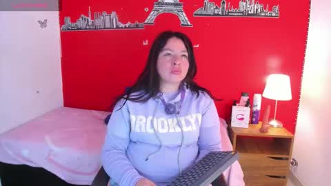 Snapshot of miadoll303av chatting on September 2025 01:24:02 PM miadoll303av online show from September 2025 01:24:02 PM