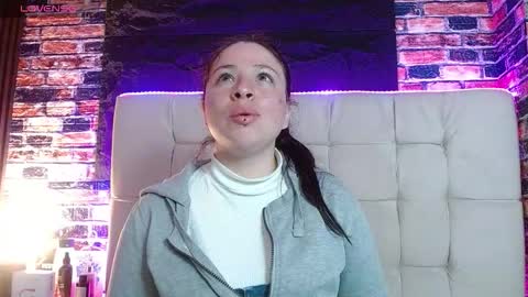 Snapshot of miadoll303av chatting on October 2025 04:20:02 AM miadoll303av online show from October 2025 04:20:02 AM