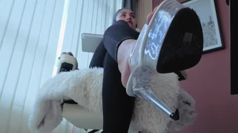 Mia Carter  Schedule 800 - 1430 gtm-5 online show from October 2025 04:07:02 PM