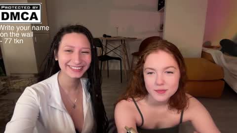 Mia online show from April 2026 11:13:02 PM