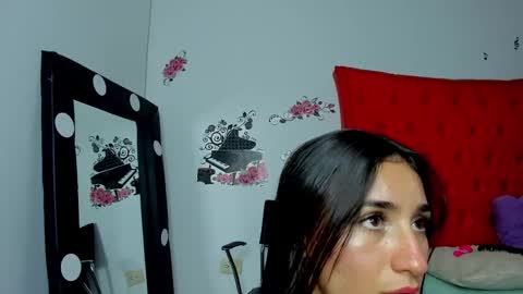 Snapshot of miah_smiithh chatting on December 2024 10:41:01 PM Miah online show from December 2024 10:41:01 PM