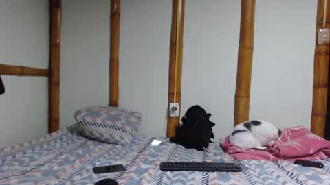 Snapshot of miahells chatting on February 2025 01:11:01 PM Mia Sam online show from February 2025 01:11:01 PM