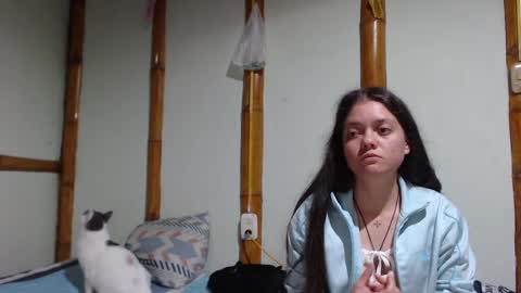 Snapshot of miahells chatting on March 2025 04:24:01 AM Mia Sam online show from March 2025 04:24:01 AM