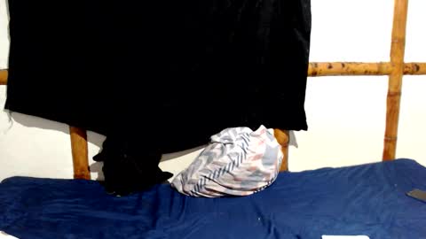 Snapshot of miahells chatting on September 2025 03:28:01 AM Mia Sam online show from September 2025 03:28:01 AM