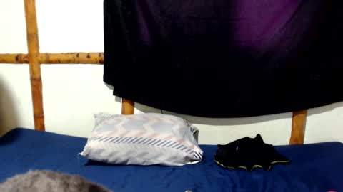 Snapshot of miahells chatting on October 2025 04:55:01 PM Mia Sam online show from October 2025 04:55:01 PM