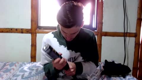 Snapshot of miahells chatting on November 2025 02:08:01 PM Mia Sam online show from November 2025 02:08:01 PM