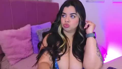 Snapshot of miahjoness chatting on September 2025 10:44:01 PM Miah Joness online show from September 2025 10:44:01 PM