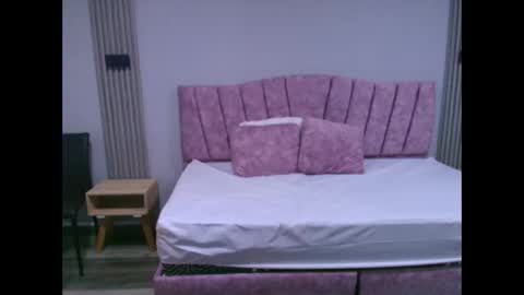 Snapshot of miahotmez chatting on September 2025 11:46:02 AM MIA HOTMEZ online show from September 2025 11:46:02 AM