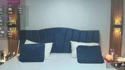 Snapshot of miahotmez chatting on September 2025 11:48:01 AM MIA HOTMEZ online show from September 2025 11:48:01 AM