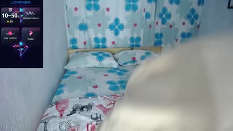 miajoseph_ online show from April 2026 02:36:01 AM