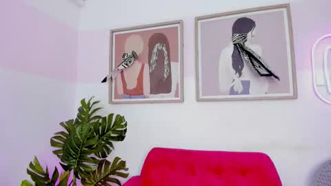 Mia Khalifa online show from October 2025 03:37:02 AM